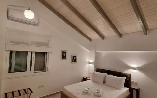 Luxury Apartments Kanali