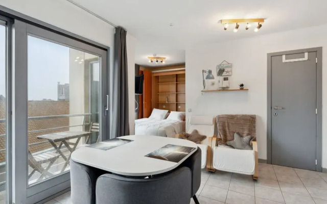 Seaside Apartment With Terrace