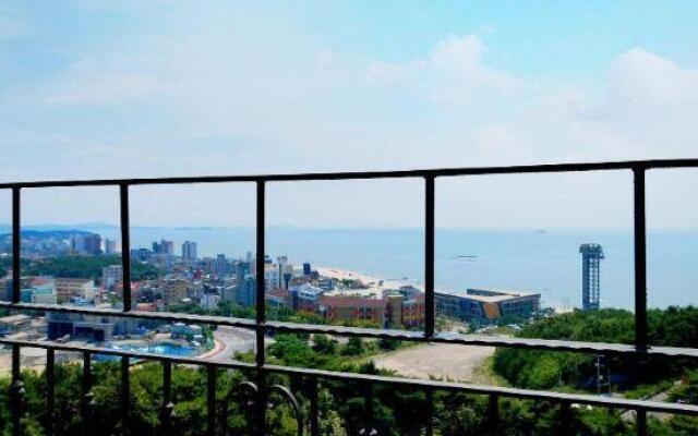 Zenith Hotel