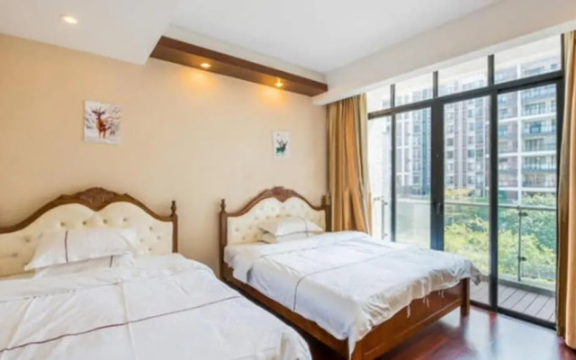 Moon River Sunshine Villa