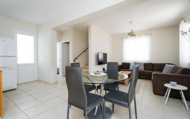 Villa Thalia Dafni 1