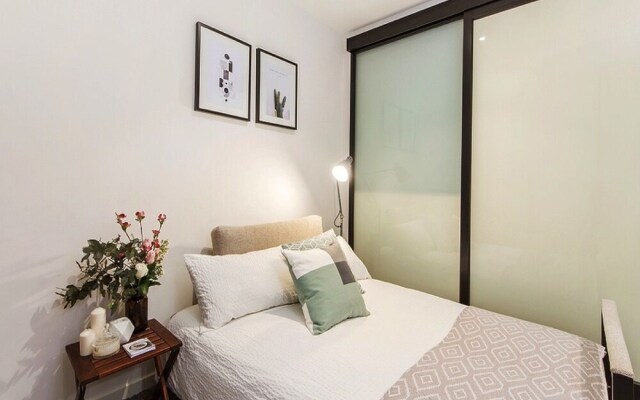 Amazing melbourne CBD 2BR