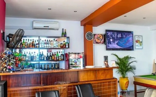 Maxlot Hotel