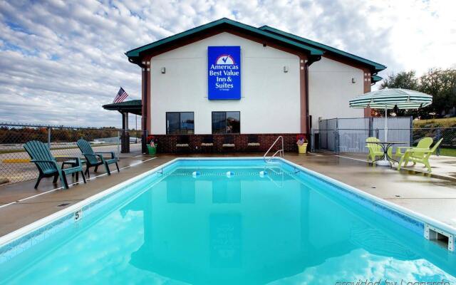 Americas Best Value Inn and Suites Cassville/Roaring River