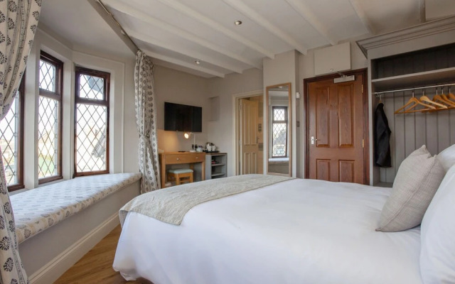 Woodborough Inn