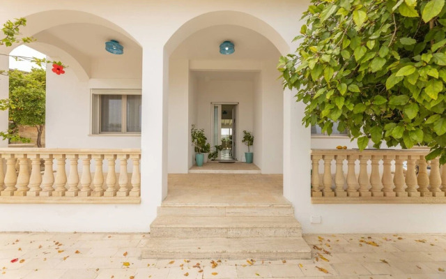 Villa Eriberto - Pool 3 Bedrooms 8 Sleeps