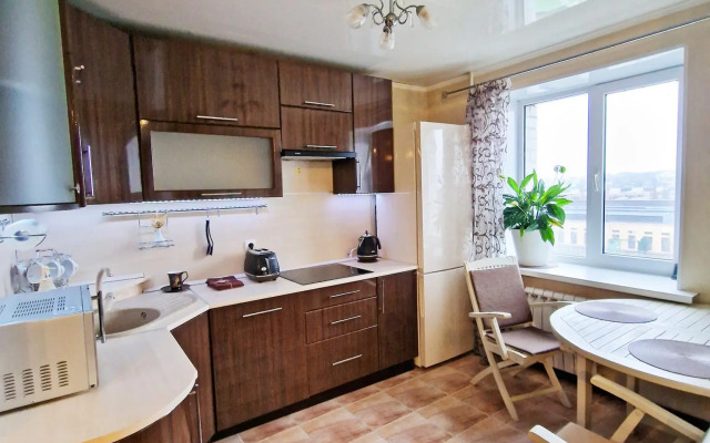 Апартаменты на бульваре Народный 104