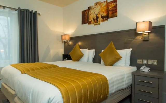 The Park City Grand Plaza Kensington