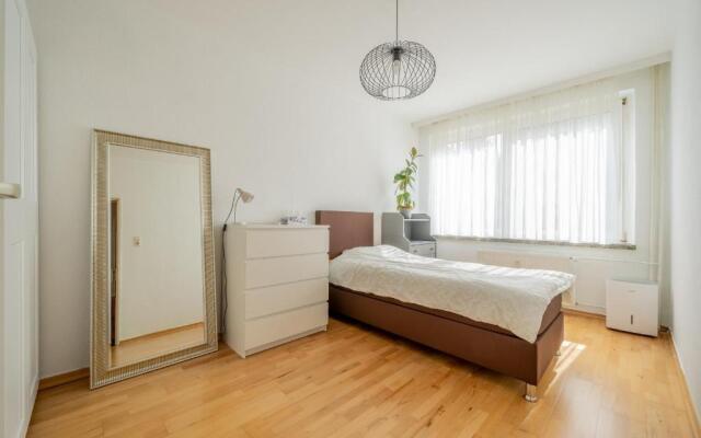 ID 7030 - Private Apartment