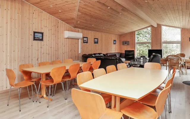 20 Person Holiday Home in Oster Assels