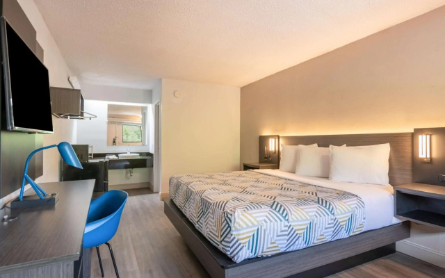 Motel 6 Charlotte, NC - Coliseum