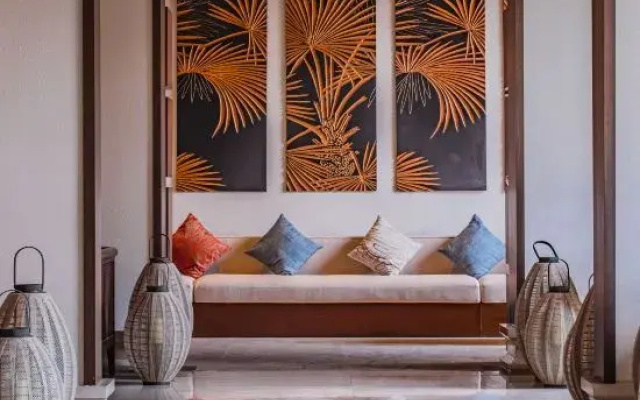 Days Inn Wyndham Xishuangbanna Jinghong Rainforest Park (Mengluo Dafosi Branch)