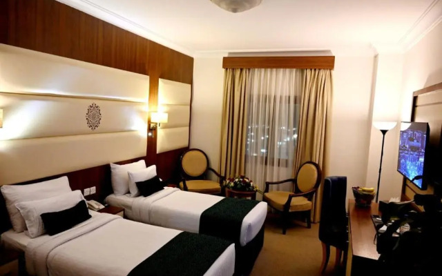 One Inn Hotel