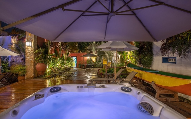 Sandi Hotel