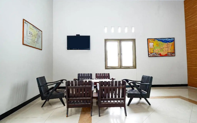 Super OYO 2436 Hotel Kencana