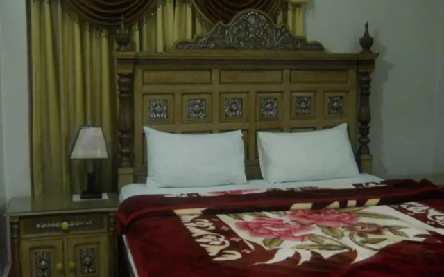 Sunrise Guest House Multan