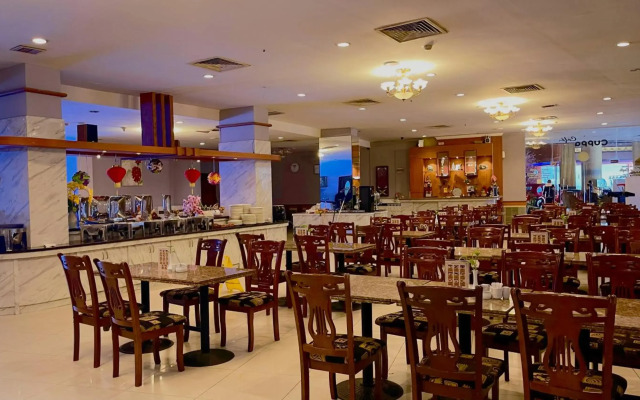 Golden View Hotel