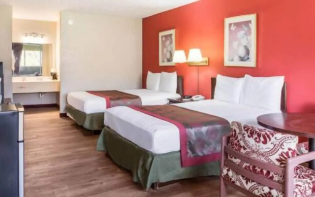 Red Carpet Inn Hazleton