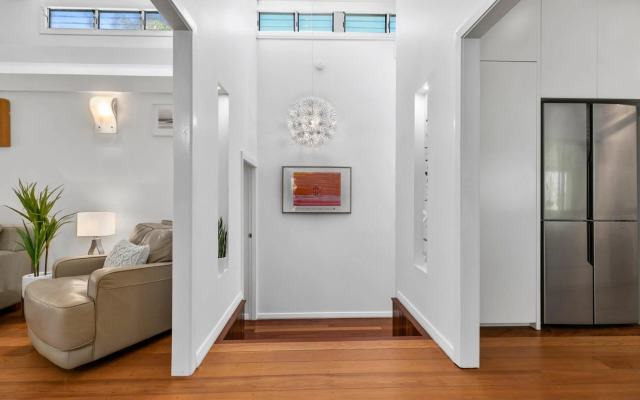 Tranquil & tropical, Sunshine Beach