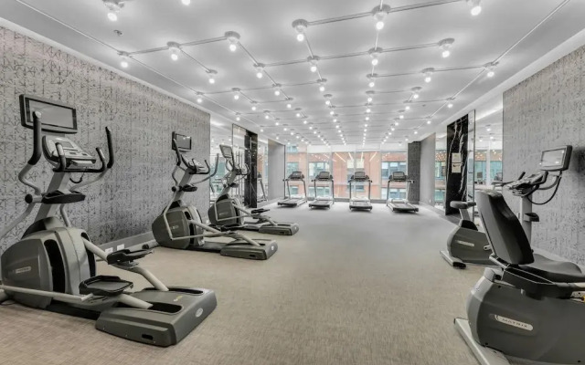 Mövenpick Suites - Downtown Toronto