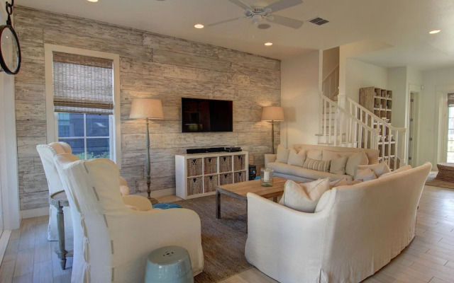 Tip'sea Saltbox 222 BE