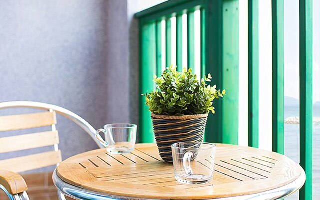 Geoje Beach White Pension