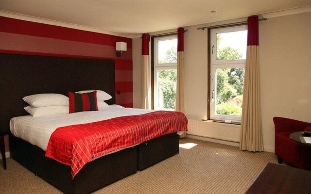 Rosslea Hall Hotel