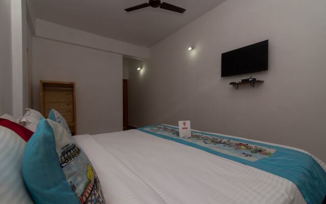 OYO 1044 Poornima Guest House