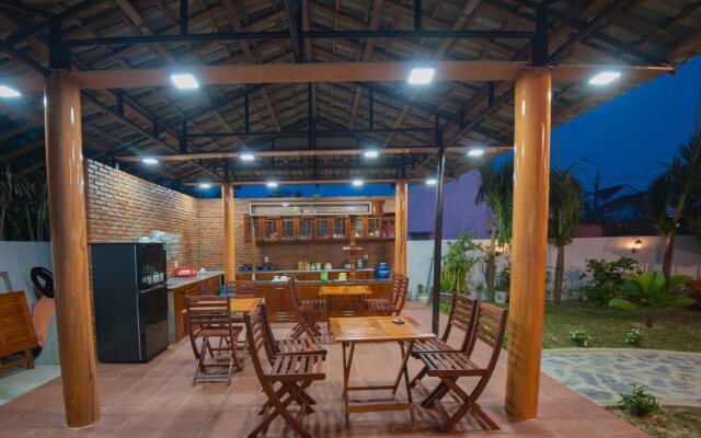 An Bang Golden Beach Villa