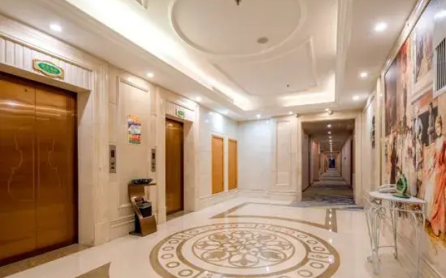 Vienna International Hotel (Guangzhou South Station Qifu New Estate Branch)