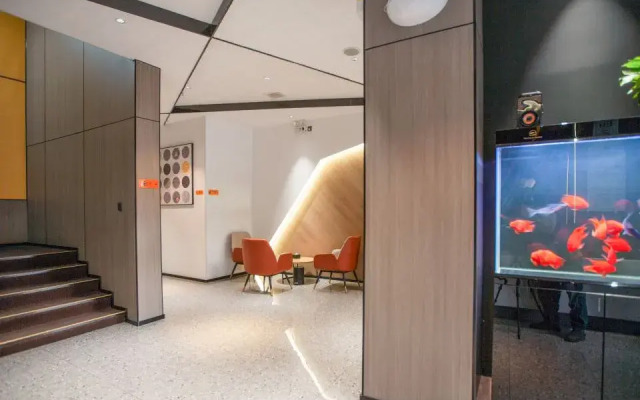 IU Hotel (Hanzhong North Street Street Street Xinhuayuan Branch)