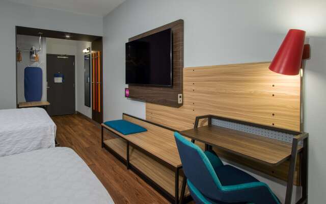 Tru by Hilton Columbus Airport