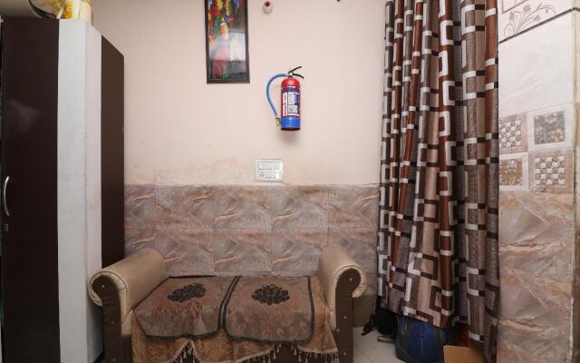 Spot On 30992 Aashiyana