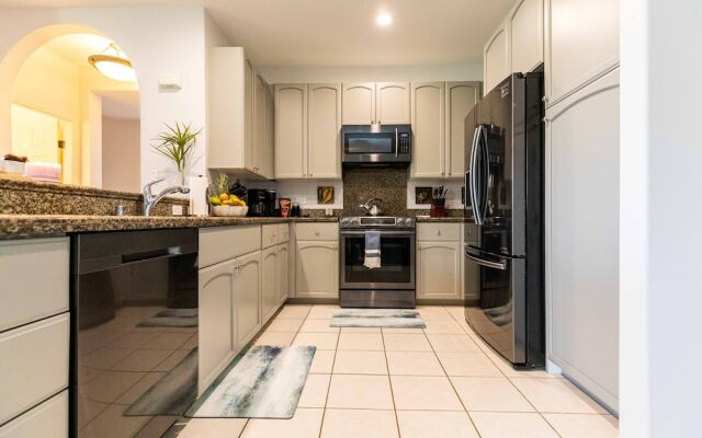 Stylish Villa with Pool Access