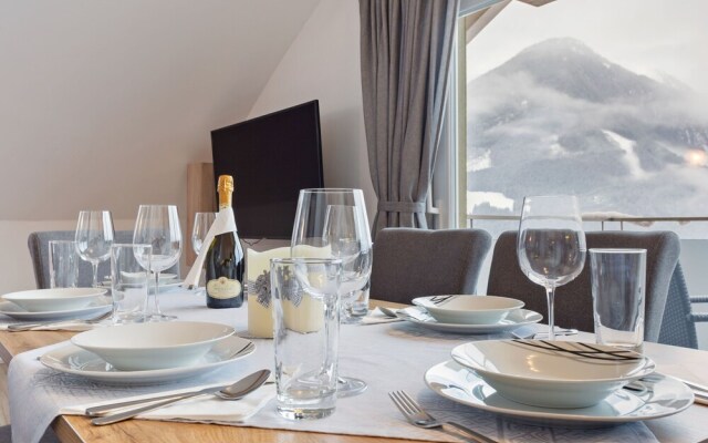 Cosy Apartment in Neukirchen am Großvenediger With Balcony