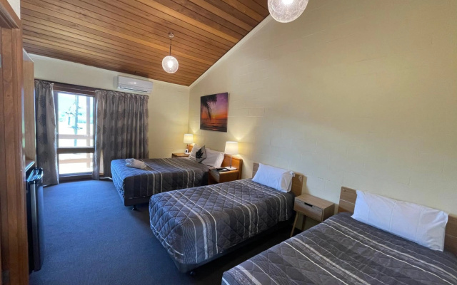 The Birch House - Silver Birches Luxury Accommodation Bright – Guest Rooms – Tawonga