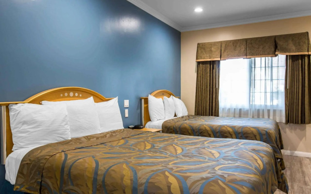 Rodeway Inn Escondido Downtown