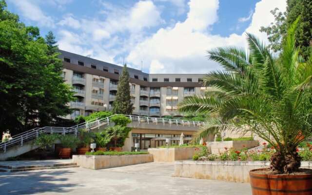 Imperial Hotel, Riviera Holiday Club