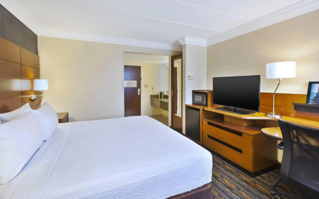 Fairfield by Marriott Inn & Suites Herndon Reston