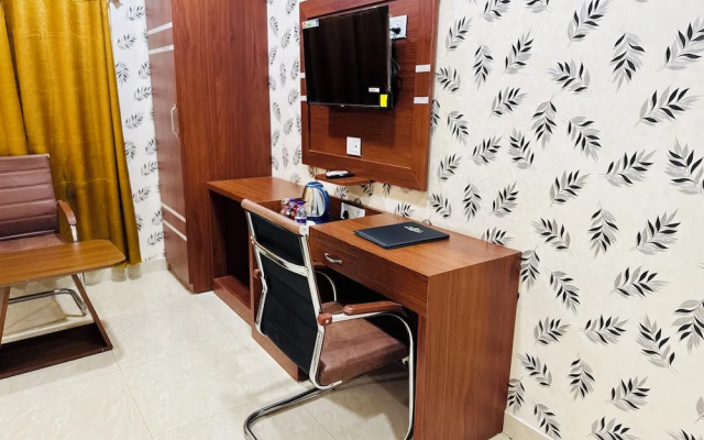 Hotel Golden Crystal