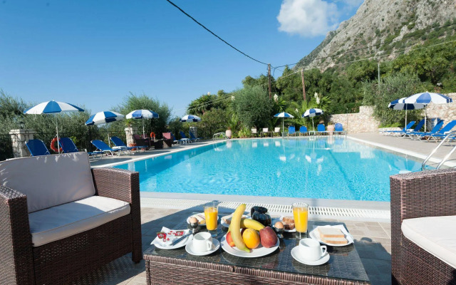 Crystal Blue Aparthotel