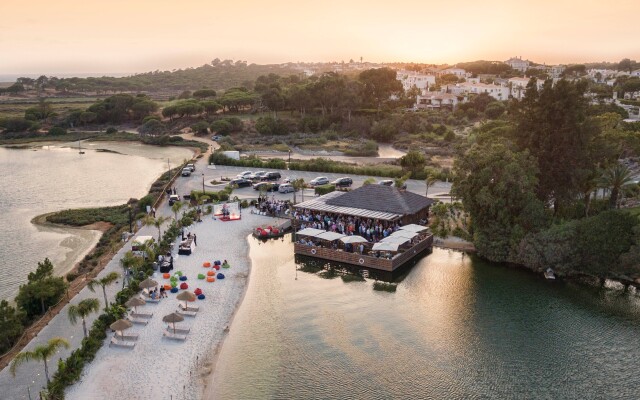 The Magnolia Hotel