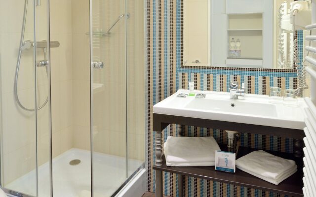 La Prima Fashion Hotel