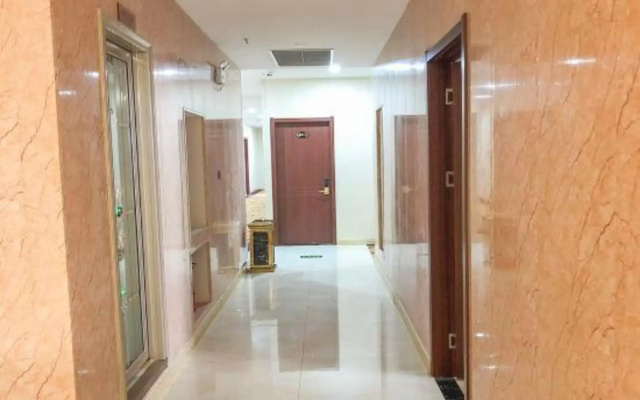 San Heyuan Hotel Translation