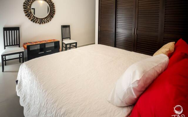 HIRA Penthouse1 Pristine 2 BR by Gate48
