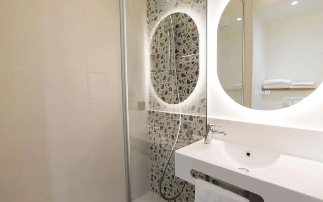 Greet Hotel Brest Aéroport