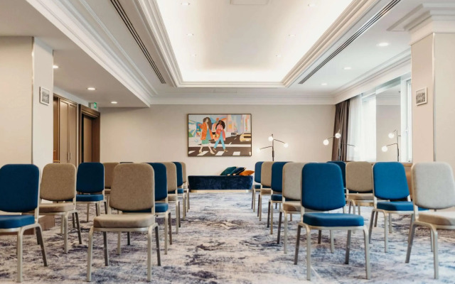 Hilton Frankfurt City Centre