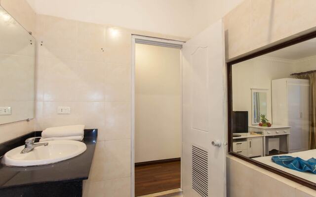 Friends Inn  Travel