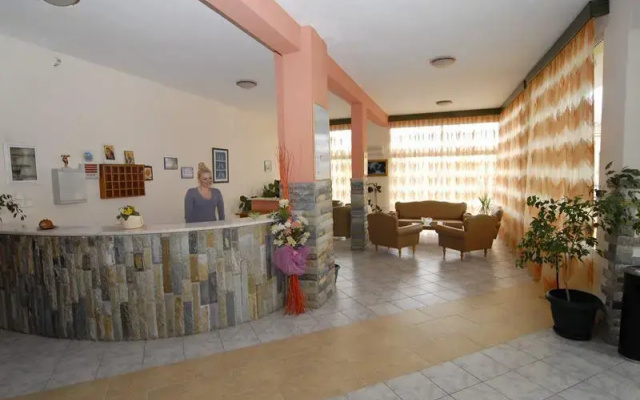 Meni Studios