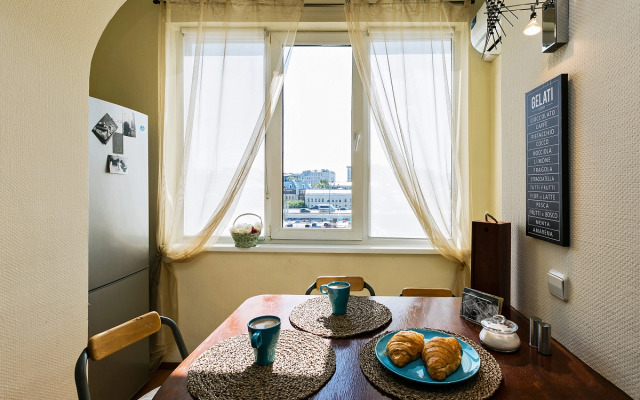 GM 1-й Волконский пер.15